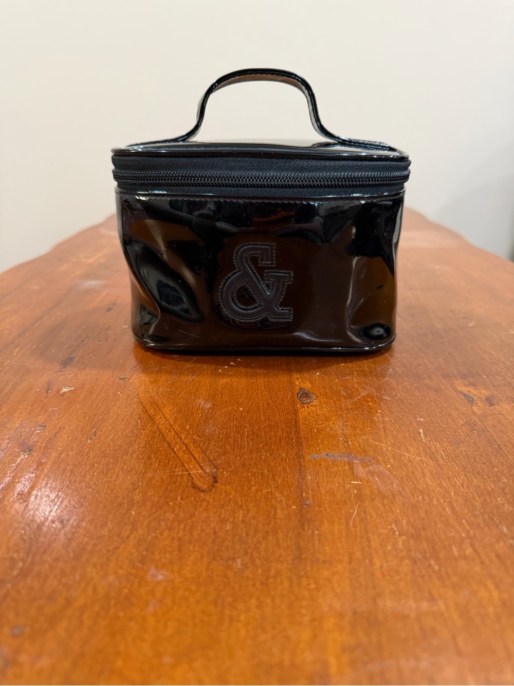 Vintage Japanese Black Patent Cosmetic Case with Embossed Ampersand